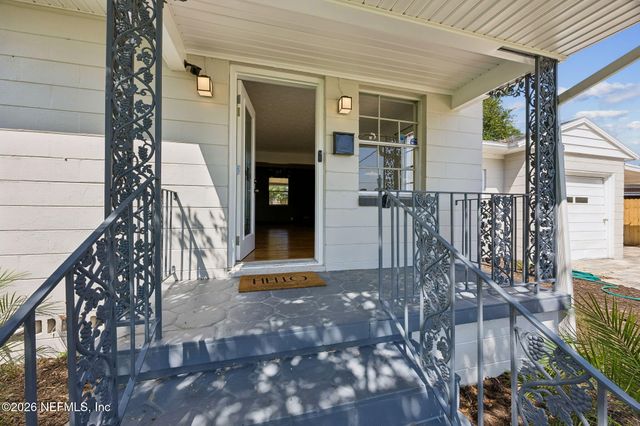 2436 ORMSBY Circle E, Jacksonville, FL 32210