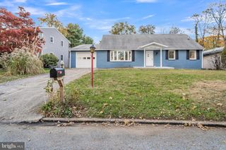 6470 COLCHESTER AVE, Harrisburg, PA 17111