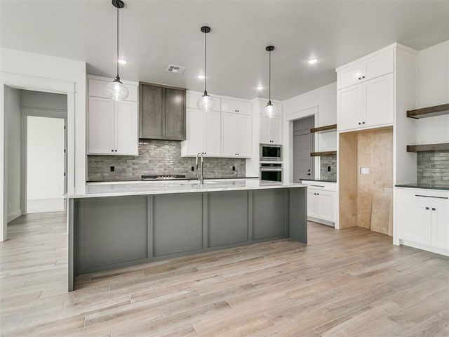 4501 Raymond Lane, Guthrie, OK 73044