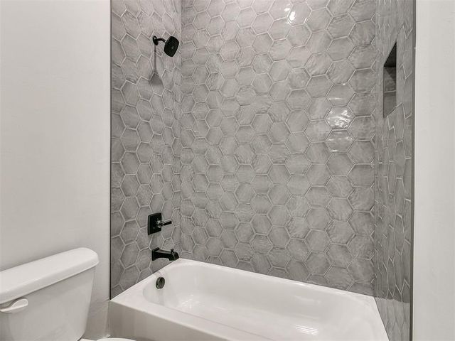 4501 Raymond Lane, Guthrie, OK 73044