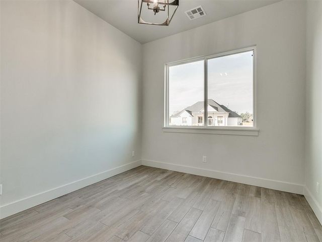 4501 Raymond Lane, Guthrie, OK 73044