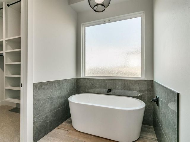 4501 Raymond Lane, Guthrie, OK 73044