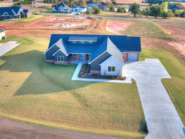 4501 Raymond Lane, Guthrie, OK 73044