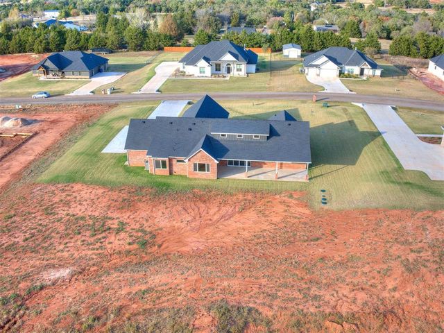 4501 Raymond Lane, Guthrie, OK 73044