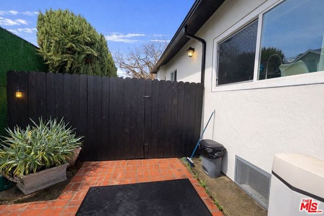 16421 Halldale Avenue, Gardena, CA 90247