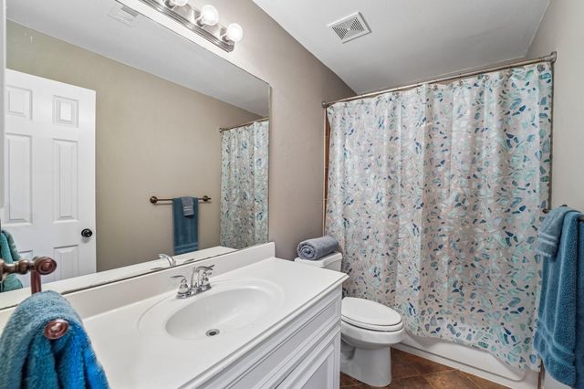 2917 Auburn Creek Lane, League City, TX 77573