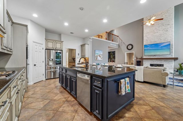 2917 Auburn Creek Lane, League City, TX 77573