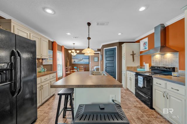 16707 Ft Morgan Road 8, Gulf Shores, AL 36542