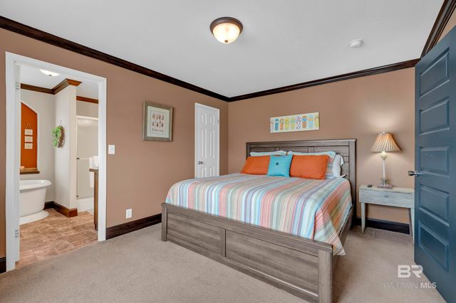 16707 Ft Morgan Road 8, Gulf Shores, AL 36542