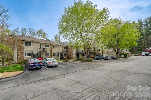 451 Britton Creek Drive, Hendersonville, NC 28791