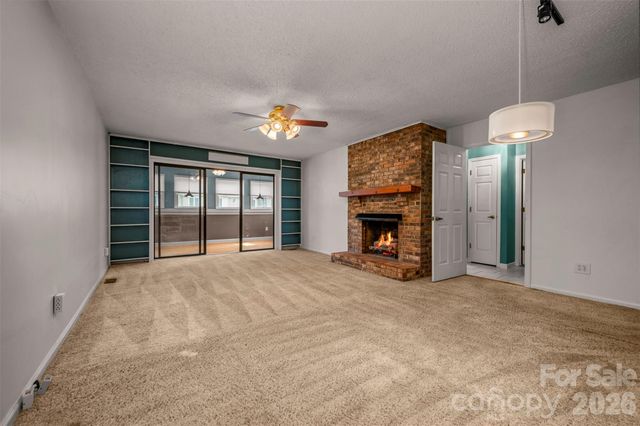 451 Britton Creek Drive, Hendersonville, NC 28791