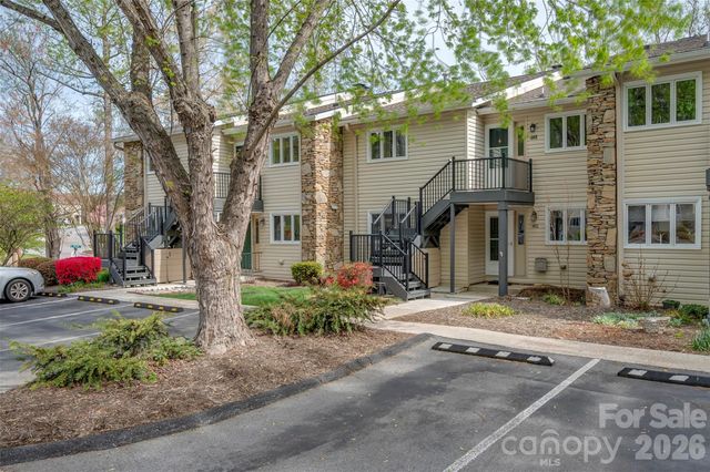 451 Britton Creek Drive, Hendersonville, NC 28791