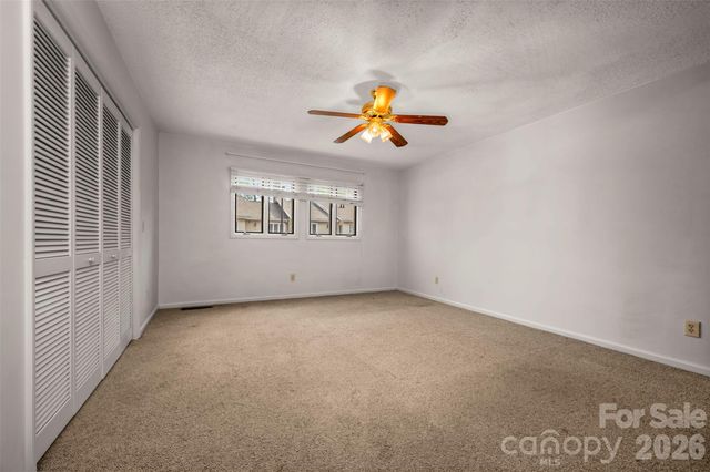 451 Britton Creek Drive, Hendersonville, NC 28791