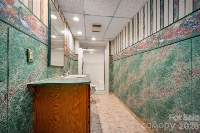 451 Britton Creek Drive, Hendersonville, NC 28791