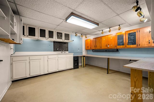 451 Britton Creek Drive, Hendersonville, NC 28791
