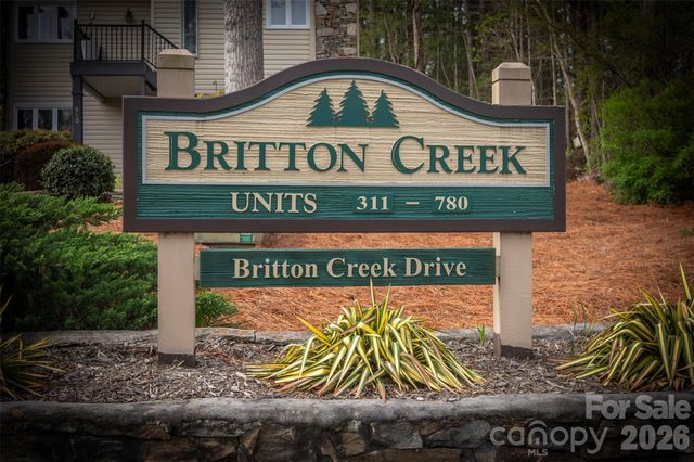 451 Britton Creek Drive, Hendersonville, NC 28791