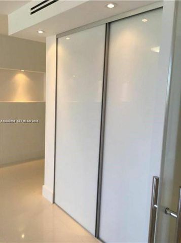 200 SE 15th Rd 3F, Miami, FL 33129