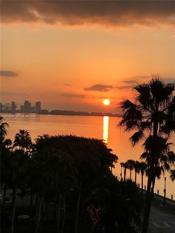 200 SE 15th Rd 3F, Miami, FL 33129