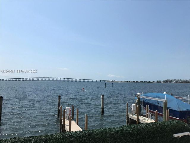 200 SE 15th Rd 3F, Miami, FL 33129