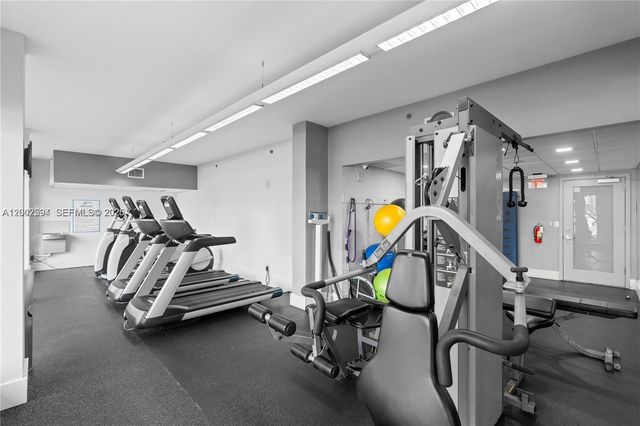 200 SE 15th Rd 3F, Miami, FL 33129