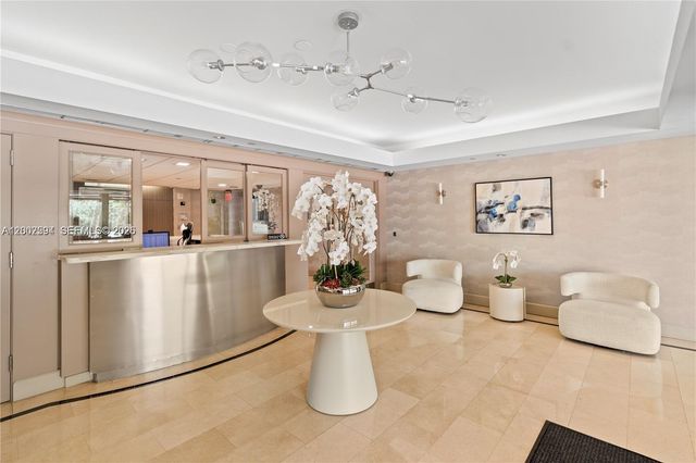 200 SE 15th Rd 3F, Miami, FL 33129