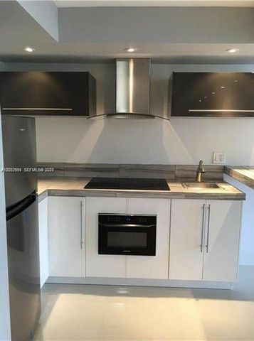 200 SE 15th Rd 3F, Miami, FL 33129