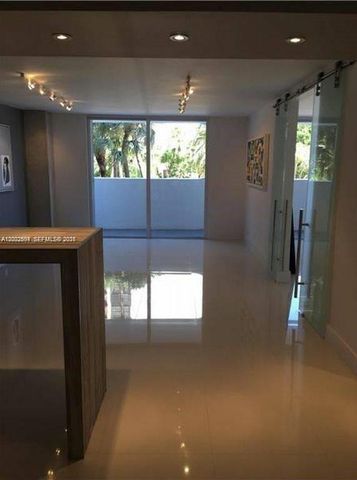 200 SE 15th Rd 3F, Miami, FL 33129