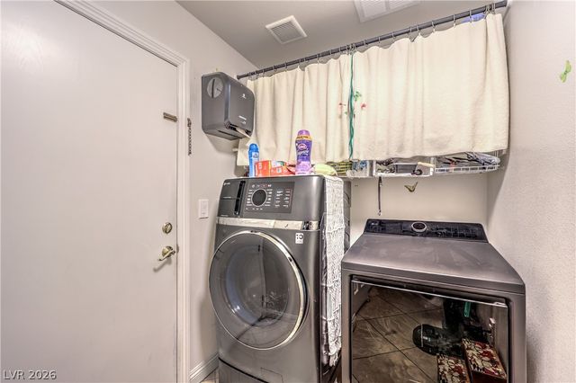 5832 Pirate Ship Drive, North Las Vegas, NV 89031
