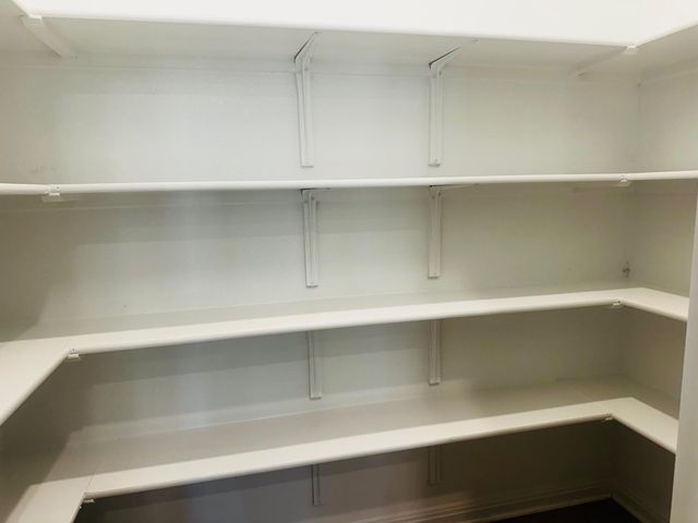 153 Jans WAY, Hutto, TX 78626