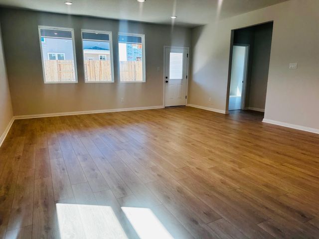 153 Jans WAY, Hutto, TX 78626