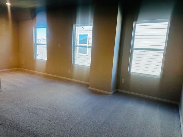 153 Jans WAY, Hutto, TX 78626