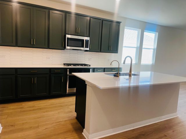 153 Jans WAY, Hutto, TX 78626