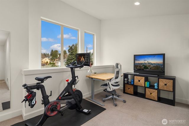 2605 NW 64th Street, Seattle, WA 98107