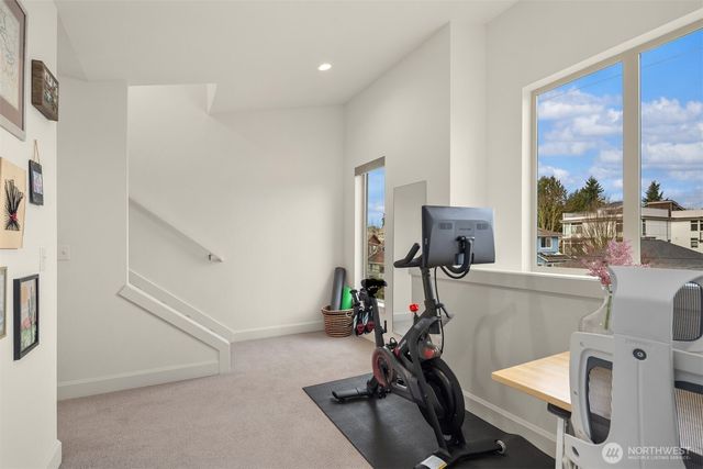 2605 NW 64th Street, Seattle, WA 98107