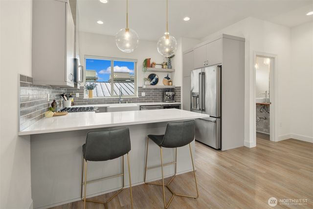 2605 NW 64th Street, Seattle, WA 98107