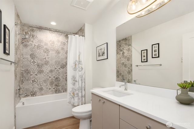 2605 NW 64th Street, Seattle, WA 98107