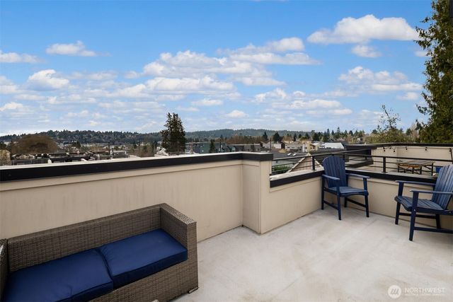 2605 NW 64th Street, Seattle, WA 98107