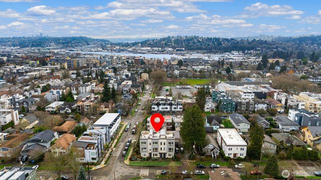 2605 NW 64th Street, Seattle, WA 98107