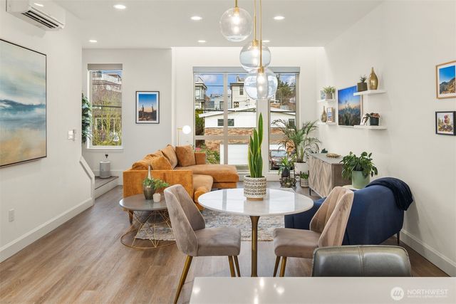 2605 NW 64th Street, Seattle, WA 98107