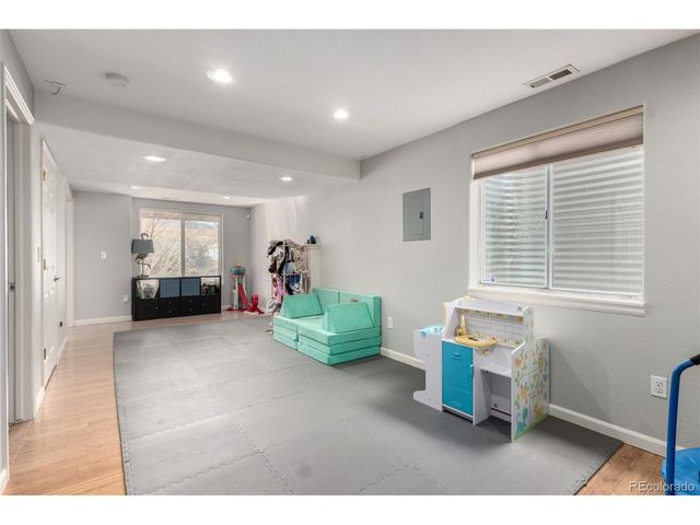 7823 Rampart Way, Littleton, CO 80125