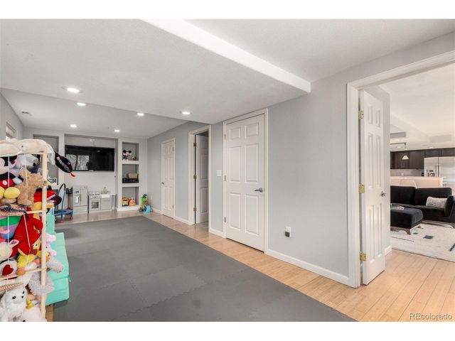 7823 Rampart Way, Littleton, CO 80125