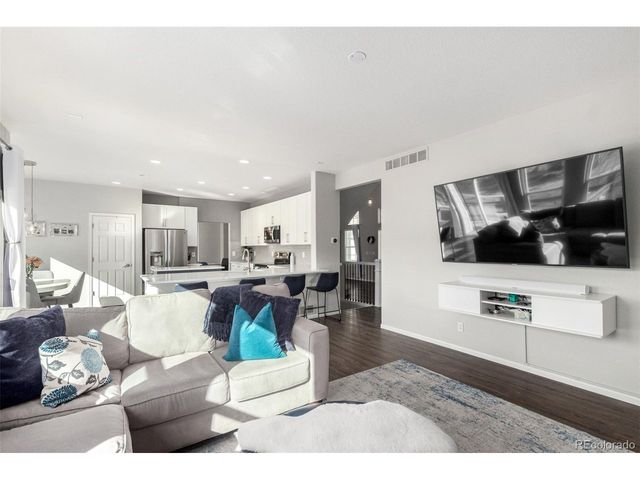 7823 Rampart Way, Littleton, CO 80125