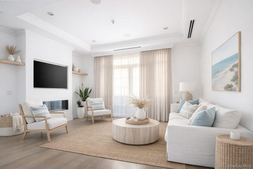 5000 Royal Court 5307, North Hills, NY 11040