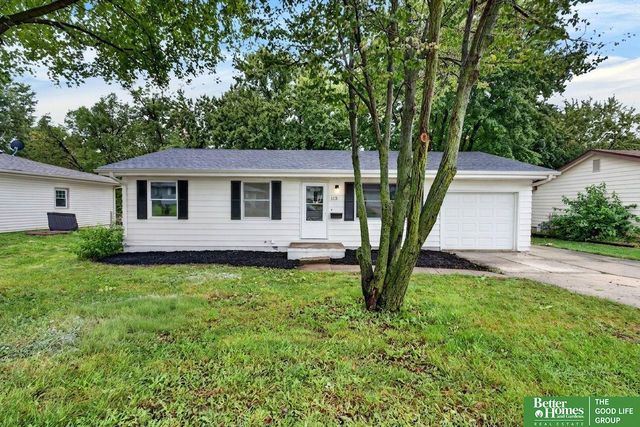 112 Wesgaye Street, Gretna, NE 68028