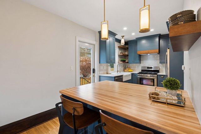 4034 Abbott Avenue S, Minneapolis, MN 55410