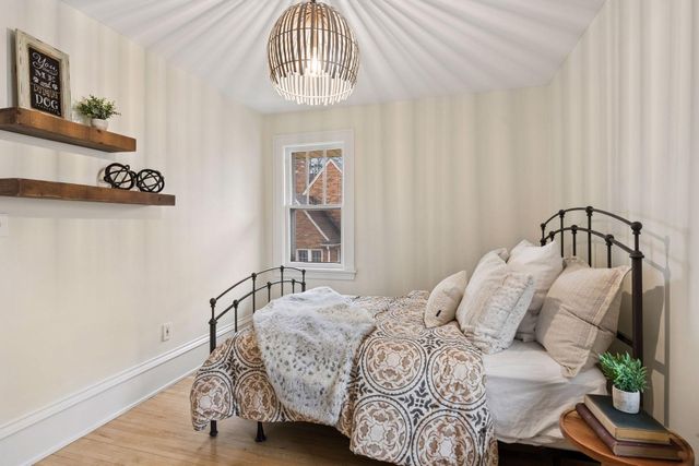 4034 Abbott Avenue S, Minneapolis, MN 55410