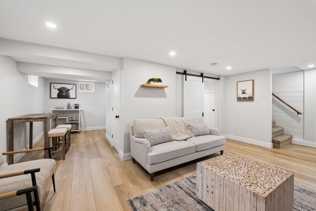 4034 Abbott Avenue S, Minneapolis, MN 55410