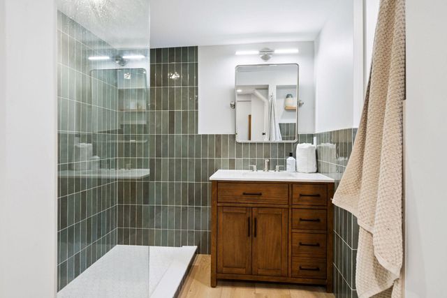 4034 Abbott Avenue S, Minneapolis, MN 55410