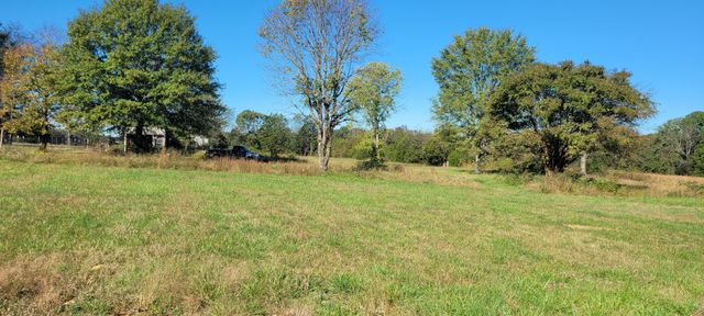 2882 Gold Rd, Lewisburg, TN 37091