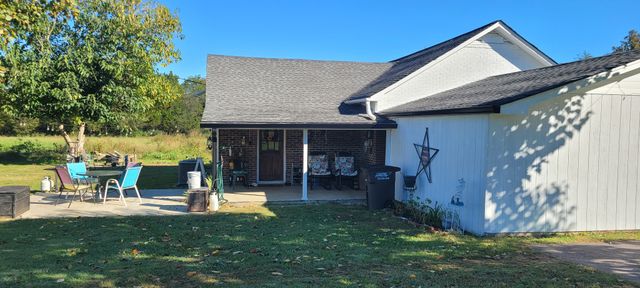 2882 Gold Rd, Lewisburg, TN 37091